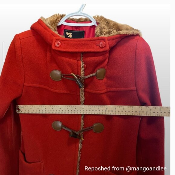 Too small for me , it's really beautiful. RED HOODED COAT - Picture 3 of 5